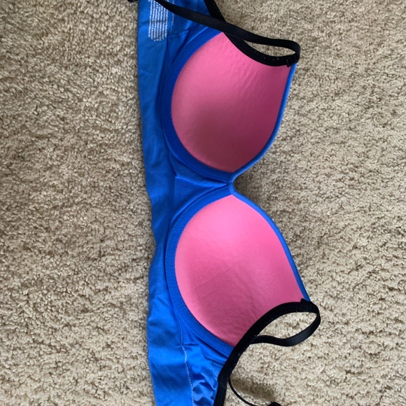 Pink Bra - Picture 2 of 3